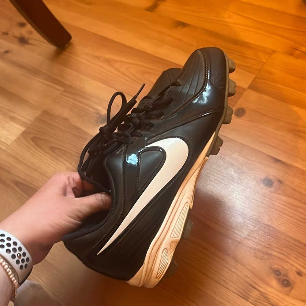 womens women’s softball cleats